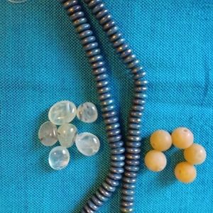 𝅺1 lot of 3 Beads: Prehnite, Honey Jade and Czech Glass